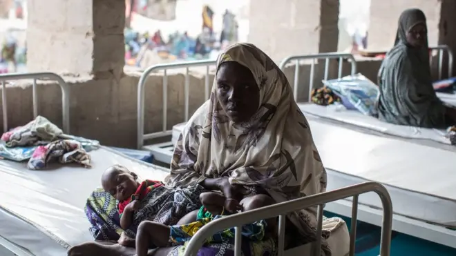 "когда приходит война, женщины не перестают рожать", - говорится в одном из комментариев фонда по ситуации в Нигерии