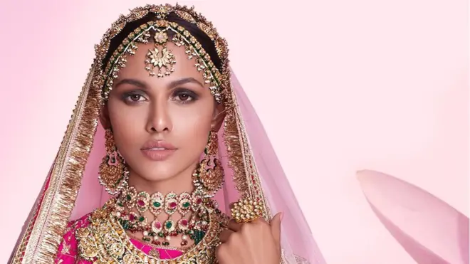 एडलिन कैस्टेलिनो मूल रूप से कर्नाटक के उडुप्पी ज़िले से हैं