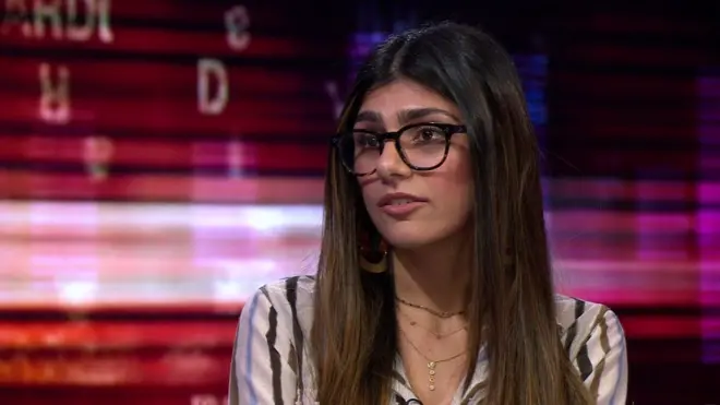 Mia Khalifa teve uma breve mas exitosa passagem pela indústria pornográfica dos EUA