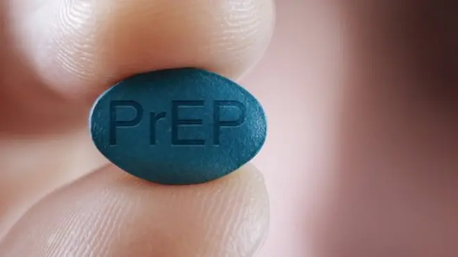 La PrEP debe ir acompañada de otros métodos preventivos como el condón.