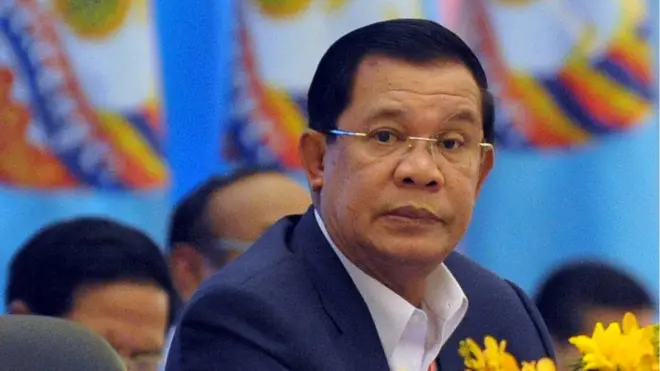 Ông Hun Sen năm nay 65 tuổi và đã lãnh đạo Campuchia 32 năm