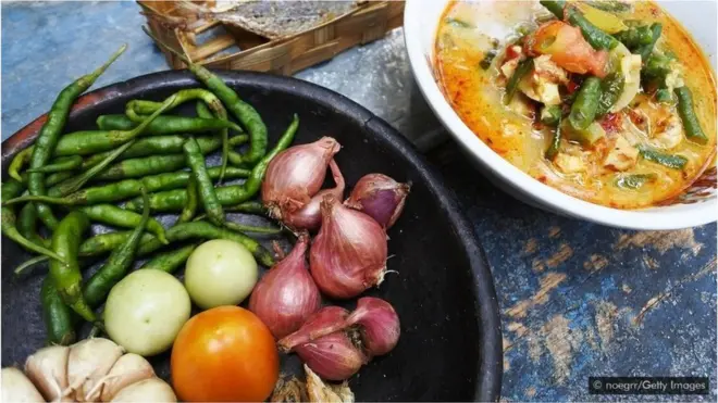 مختلف قسم کی سیور لودہ کے پکانے کی ترکیبیں جزائر ملے میں دیکھیں جا سکتی ہیں