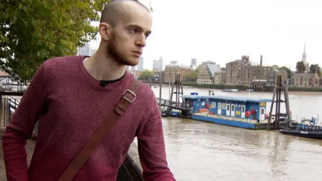 Daniel lleva una década dedicándose al trabajo sexual.