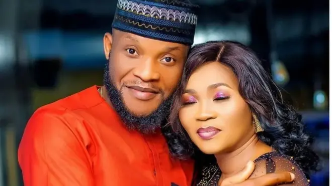 Yewande Adekoya ati ọkọ rẹ, Abiodun Ishola Thomas