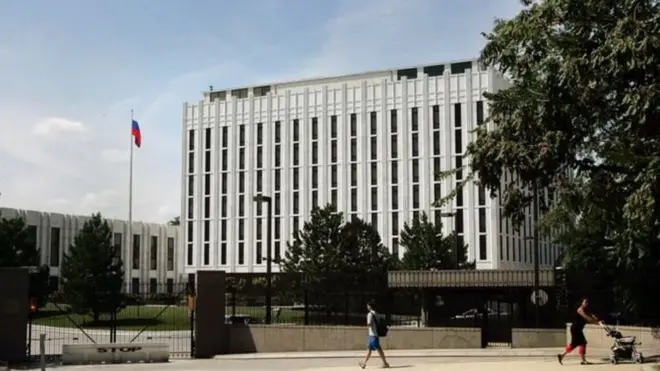 Улица, на которой расположено российское посольство в Вашингтоне, вскоре может быть названа в честь Немцова