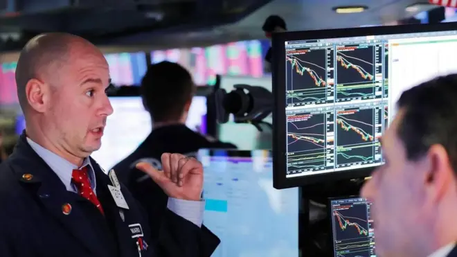 Qürrələnməni insanın güclü olması əlaməti kimi qəbul edilən bəzi peşələrdə təkəbbür xüsusilə yoluxucu olur