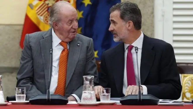 Former King Juan Carlos (left) and King Felipe VI. Photo: May 2019