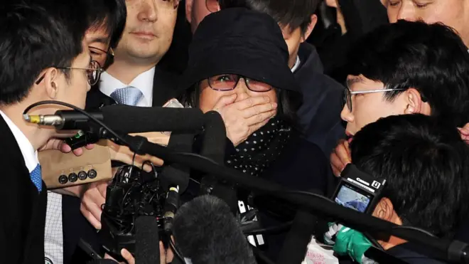 Choi Soon-sil mengaku dia sudah 'melakukan dosa yang layak mendapat kematian'.