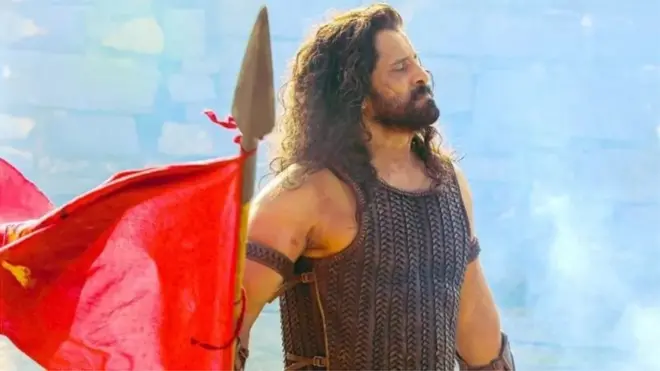 ఆదిత్య కరకాలన్ పాత్ర పోషించిన విక్రమ్