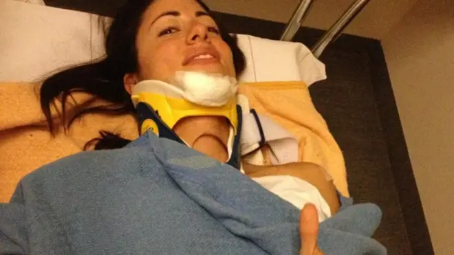 Susanne estuvo hospitalizada por varias semanas.