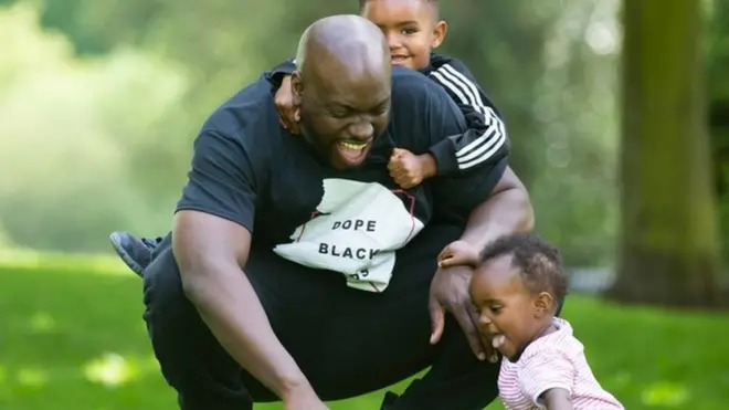 मर्विन का एक चार साल का बेटा और दो साल की बेटी है