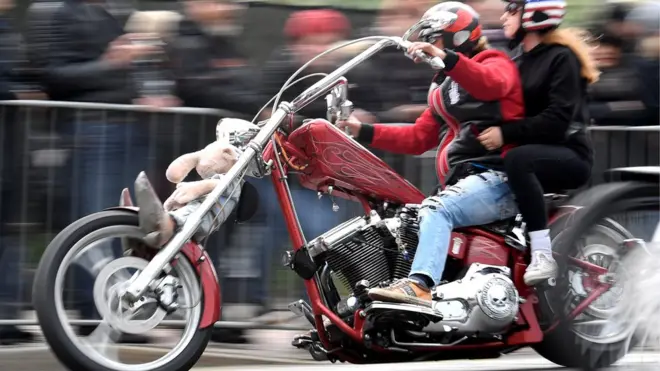 特朗普曾形容哈雷是"美国的标记"，但分析指出哈雷多次成为特朗普贸易政策的受害者。