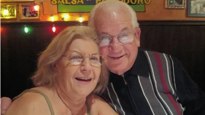 Isaac Vatkin dan Teresa meninggal dunia setelah menikah selama 69 tahun.