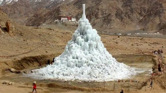 మంచు స్థూపం