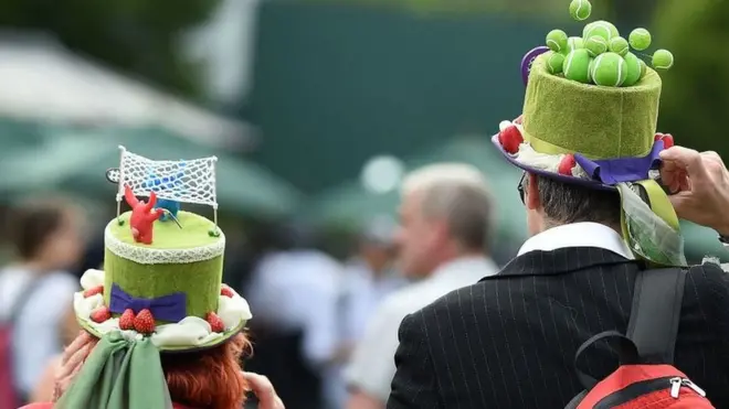 необычные шляпки