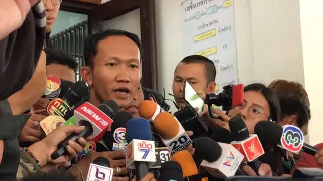 นายวิเชียร ชิณวงษ์ หัวหน้าเขตรักษาพันธุ์สัตว์ป่าทุ่งใหญ่นเรศวรด้านตะวันตก ให้สัมภาษณ์ที่บก. ทปส. วันนี้