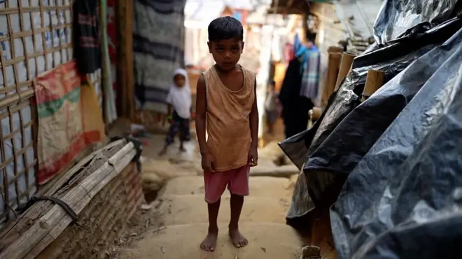 지난 2017년 9월, 가장 위태로운 상황에서 세상에 태어난 어린 소년은 여전히 ​​굶주림과 질병, 트라우마 속에서 살고 있다.