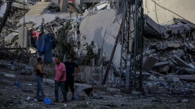 More than 2,300 Palestinians have been killed in Gaza since Israel launched retaliatory air strikes, the Palestinian health ministry said