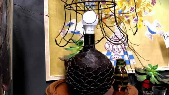 مركز تجاري لبيع "القمامة"