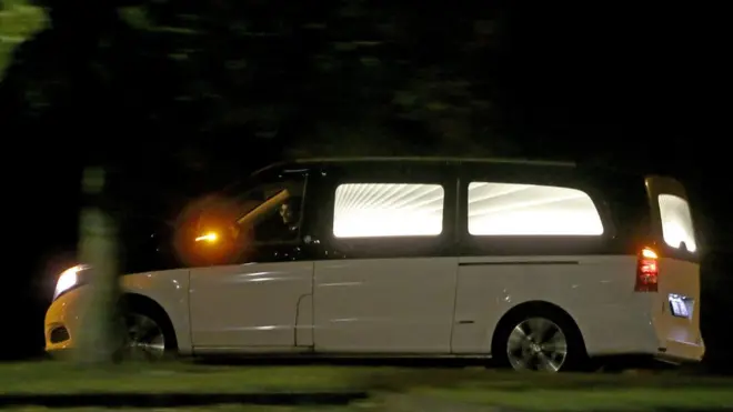 Тело аль-Бакра было обнаружено в камере в среду в 19:45 по местному времени