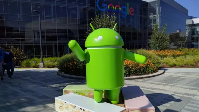 Памятник "Андроиду"