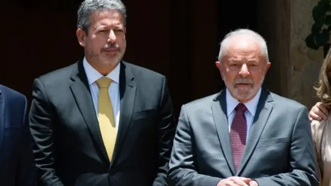 Arthur Lira e Lula vêm mantendo diálogo desde que o petista venceu as eleições. PEC da Transição foi 'testerobo palpite bet365fogo' para novo governo