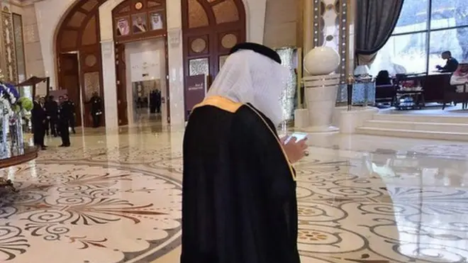 زیرِ حراست افراد کو ریاض کے رٹز کارلٹن ہوٹل میں رکھا گیا ہے