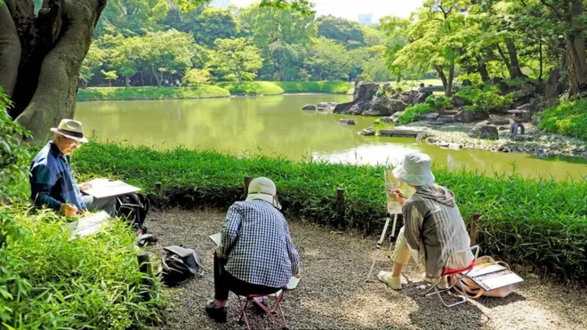 Orta həyat həddi 83 yaş hesab olunan Yaponiya, uzun illərdir ki, dünyanın ən uzunömürlü sakinlərinin yaşadığı ölkələr sırasındadır