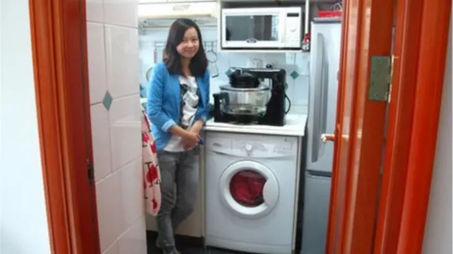 这样紧凑的厨房？这位马小姐（Maple Ma）从前曾经接受BBC采访