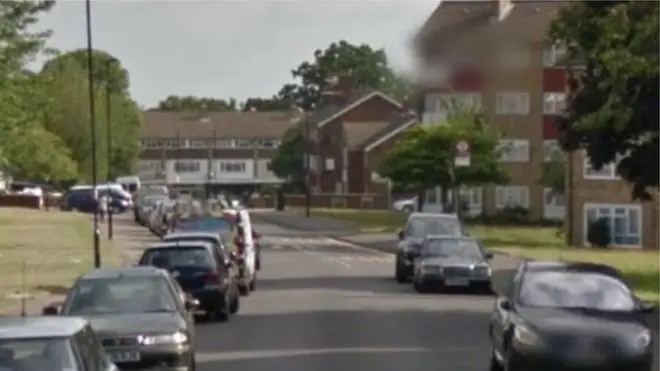 پولیسو د هغه زلمي نوم نه دی یاد کړی، چې د لندن کرویډون سیمه کې پرې برید شوی