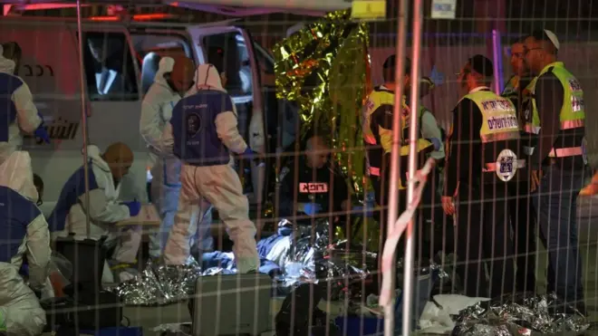 حمله در محله‌ای از بیت‌المقدس رخ داد که بر اساس قوانین بین‌المللی، شهروندان اسرائیلی به شکل غیرقانونی در آن ساکن شده‌اند