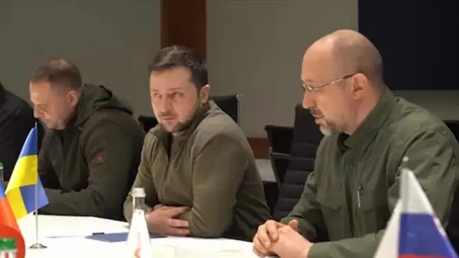 Ukraine President Volodymyr Zelensky (C) and Prime Minister Denys Shmyhal (R) met with the Czech, Polish, and Slovenian prime ministers in Kyiv