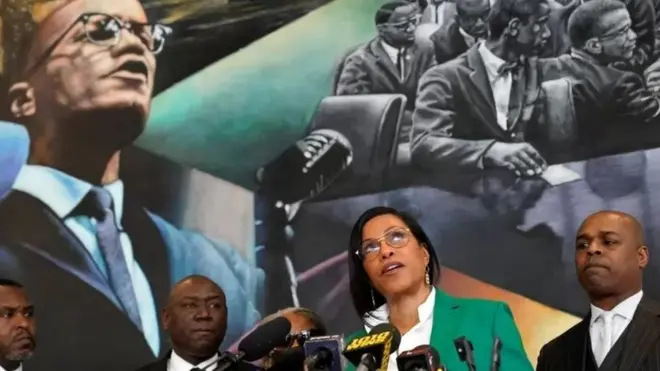 إليسا شباز، ابنة مالكولم إكس