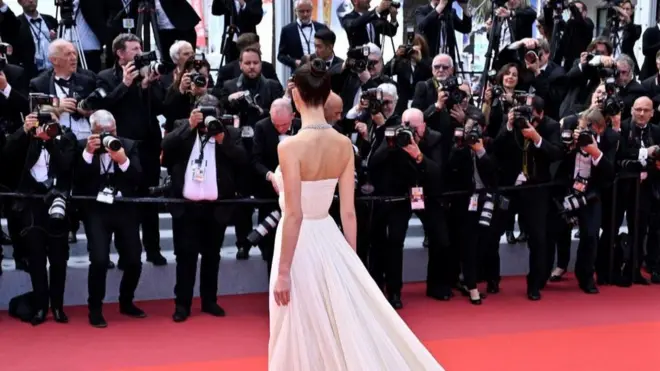 كان من المقرر إقامة المهرجان في مايو-أيار