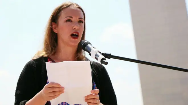 Sara Kendzor Oʻzbekistonga oid qator tadqiqotlar muallifi