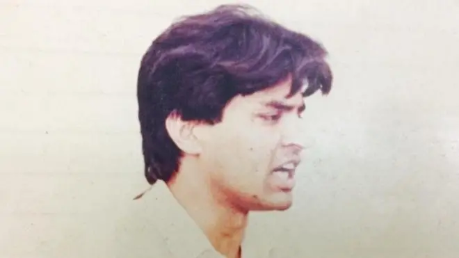 اس وقت چھپنے والی خبروں کے مطابق منصور خان پر ان کے گھر میں حملہ کیا گیا تھا