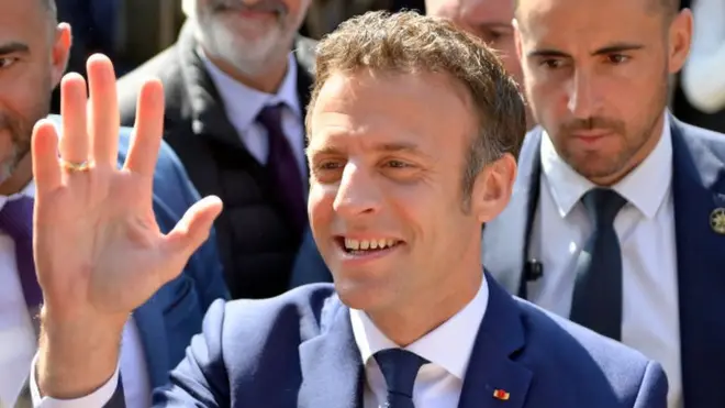 Image shows Macron