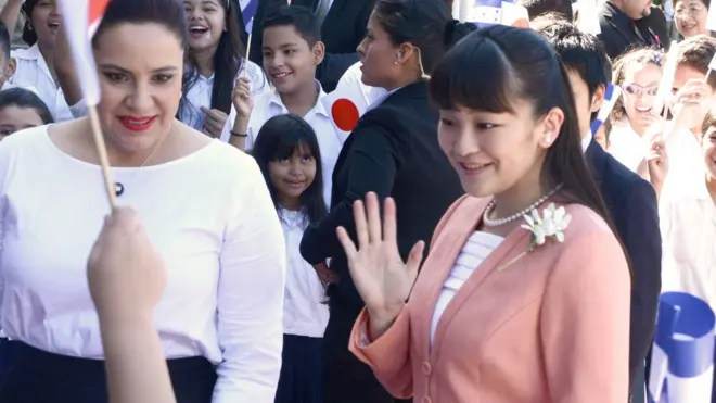 Công chúa Mako trong một chuyến thăm đại diện cho nước Nhật sang Honduras