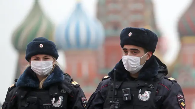 полицейские на Красной площади