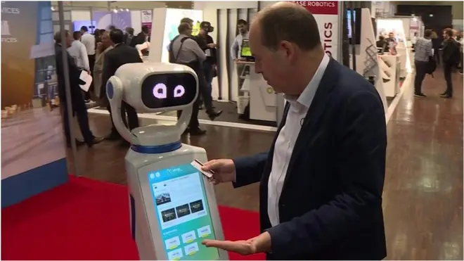 виставка роботів