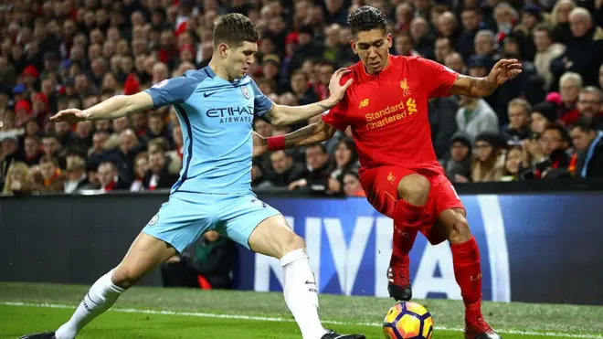 Момент матча "Ливерпуль" - "Манчестер Сити"