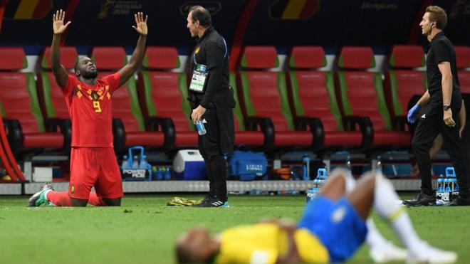 Romulu Lukaku comemorando vitória sobre o Brasil, pelas quartas de final