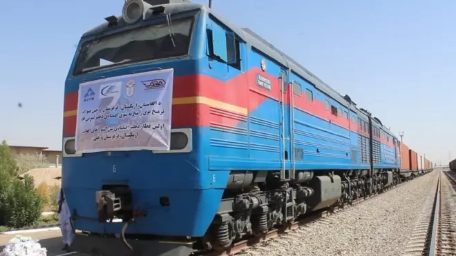 چارواکي وايی دې دهلیز سره به اوس له چینه سوداګریز توکی ژر افغانستان ته رسېږي.