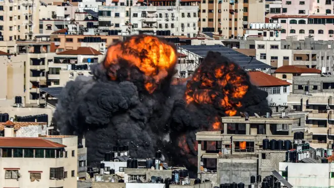Una delegación egipcia está intentando lograr un alto el fuego en Gaza.