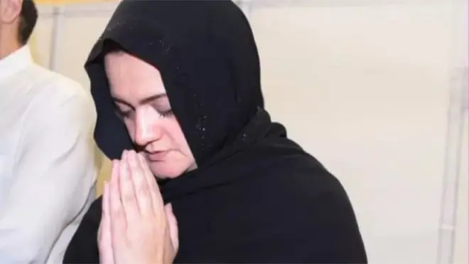 د ګډوډۍ په ترڅ کې ځینو کسانو د پاکستان اطلاعاتو وزیرې مریم اورنګزېب ته سپکې سپورې ویلي.