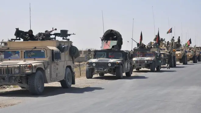 وزارت دفاع افغانستان گفته مخالفان مسلح با استفاده از آتش بس نیروهای دولتی، به پاسگاه‌های ارتش حمله کردند