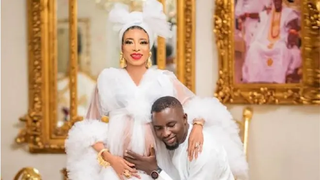 Lizzy Anjorin ati ọkọ rẹ