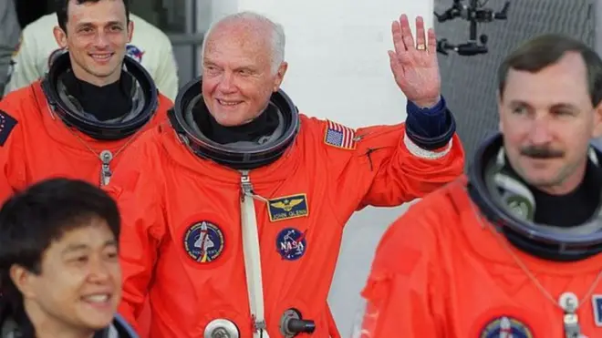 จอห์น เกล็นน์ ในวัย 77 ปี เป็นมนุษย์อายุมากที่สุดในโลกที่ได้เดินทางขึ้นสู่อวกาศ