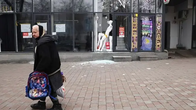 آثار الدمار في مدينة ألماتي