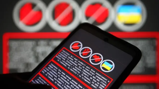 Таке повідомлення з'явилося на багатьох державних сайтах 14 січня